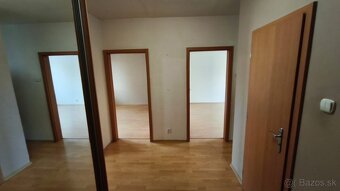 3 izbový byt Zvolen Zlatý Potok + garáž - 3