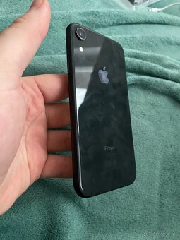 Predám iPhone XR 64 GB – nová batéria - 3