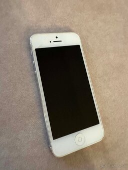 iPhone 15 16GB - 3