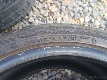 225/40 r18 - 3