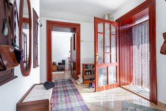 ZREKONŠTRUOVANÝ gazdovský dom, pozemok 1990m2, MÉRA - 3