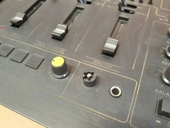 Mix pult - 3