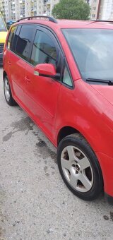 Volkswagen Touran 1.9 TDI 77KW RV 2006 - 3