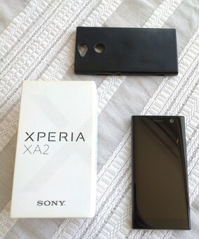 Predám Sony Xperia XA2 - 3