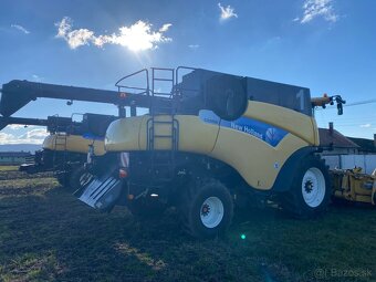 New Holland CR - 3