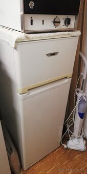 Na predaj Zanussi chladnička s mrazničkou - 3