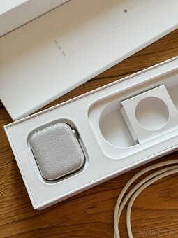 Apple Watch series 4, 40mm - 3