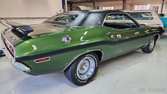 1970 Dodge Challenger R/T SE 383 V8, manuál, po renovaci - 3