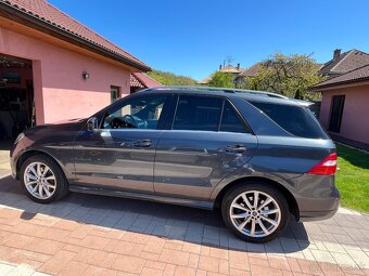 Mercedes-BenzMl MercedesM trieda 350 BlueTec 4 matíc Design - 3