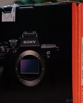 Sony A7siii + smallrig cage + 3x battery - 3