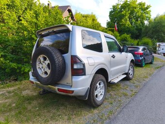 Mitsubishi pajero 3,2 121kw nafta - 3