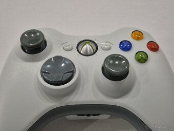 Originál bezdrôtový ovládač na XBOX 360 biely - 3