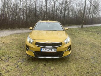 Kia XCeed 1.5 T-GDi Gold A/T - 3