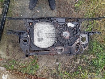 Predám predne celo na Audi 2.5td rok 2004 kompletne - 3