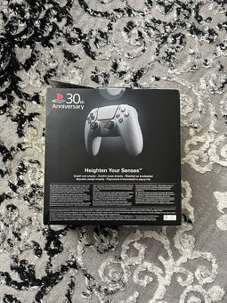 PS5 DualSense 30th Anniversary Edition – limitovaná edícia - 3