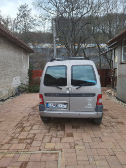 Predám citroen berlingo 1,6HDI 5miestne - 3
