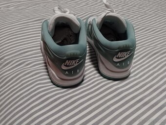 Predám AIR JORDAN 4 RM - 3