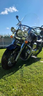 Suzuki Intruder 1800 VLR - 3