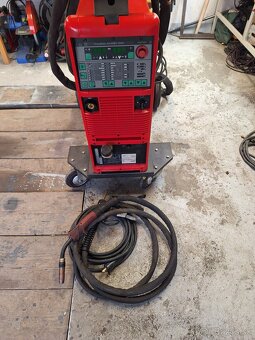 Predam pulznu zvaracku Fronius TPS 4000 - 3