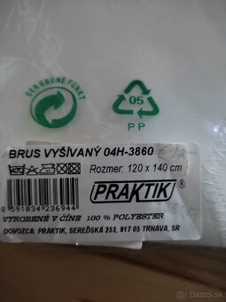 Vyšívaný obrus - 3