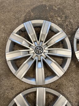 Puklice VW R17 - 3