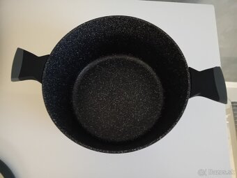 Granitovy hrniec - 3