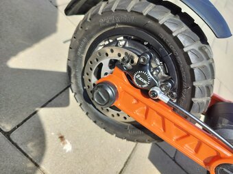 Elektrickú kolobežku Predám alebo vymením Joyor S10S Z - 3