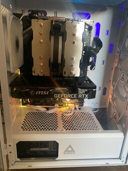 Ryzen 5 5600x / RTX 3050 / 16GB - 3