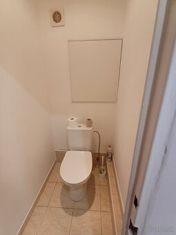2 izbovy volny bl. centra - 3