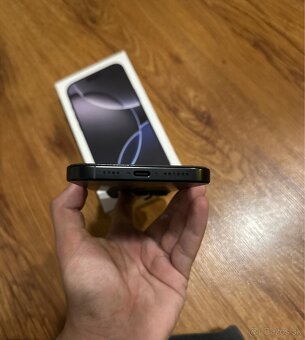 iPhone 16 Pro Max 256GB Black Titanium - 3