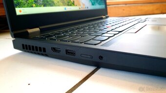 Lenovo ThinkPad P15 Gen 2 i7-11Gen/32GB/2/512SSD silná batt - 3