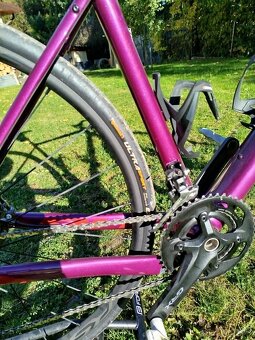 Cestný karbonový bicykel BH - 3