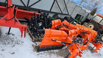 Zetor traktorova snežna radlica( komunalny posýpač) - 3