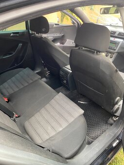 Rozpredám passat B6 - 3
