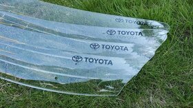 Deflektory na Toyota RAV4 IV 2012-2018 a Auris II 2012-2018 - 3