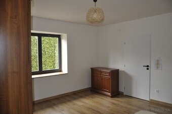 štýlový 3i. dom pod lesom v obci Hollóháza, Maďarsko - 3
