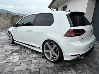 Volkswagen Golf 7 R 2.0TSI 221kw 4x4 4Motion Manuál - 3