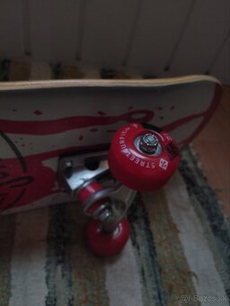 Skateboard - 3