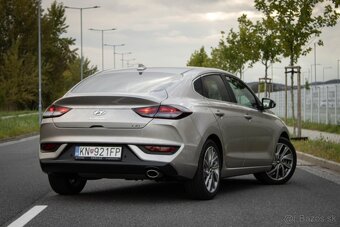 Hyundai i30 Fastback 1.4 T-GDi / SVK / 1.M / - 3