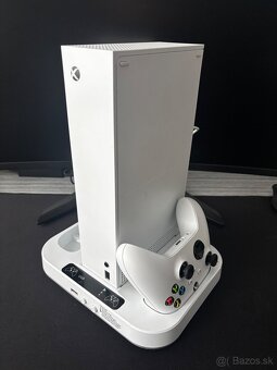 Predám Xbox Series S v top stave - 3