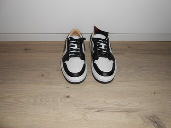 Predam nove original tenisky znacky NIKE AIR JORDAN ELEVATE - 3