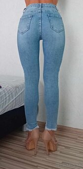 Nové dámske modré rifle s vysokým pásom M.SARA, veľkosť XS - 3