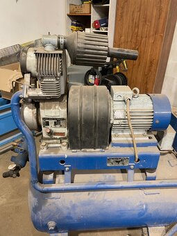 Predám kompresor Orlík - 3