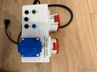 Metrel A1207 - ADAPTÉR NA TROJFÁZOVÉ MERANIA - 3