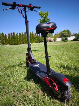 Elektrokolobežka so sedadlom - 3
