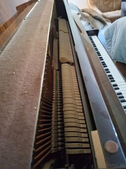 Pianino Petrof (klavír) - 3