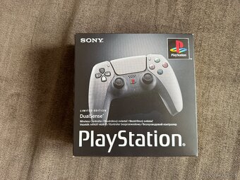 PS5 ovládač - 3
