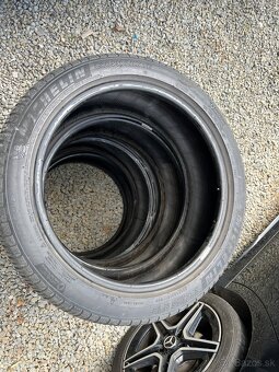 Michelin 225/45 R18 - 3