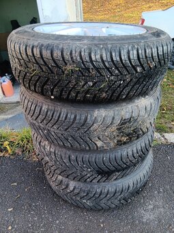 Predám  Elektróny Obuté Na Zimných - 3