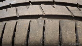 Predám 4ks slušné letné 225/55r19-99V Toyo - 3
